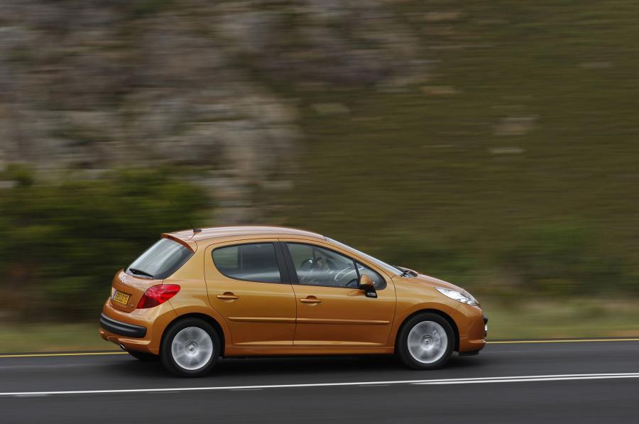  Peugeot 207 2006 года  (фото 133 из 180)
